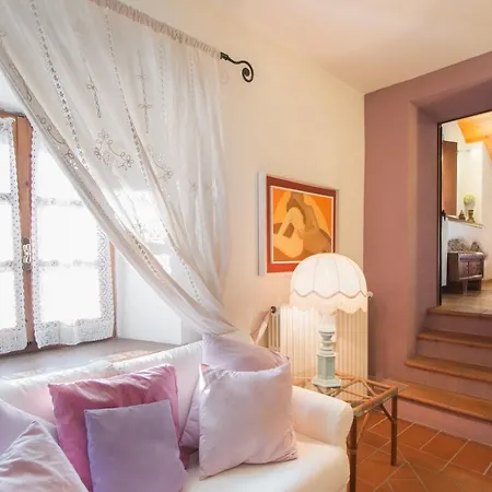 Appartamento Sleeps 6 With Pool And Wifi *