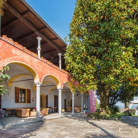 Sleeps 6 With Pool And Wifi Appartamento