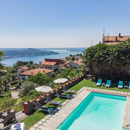 Sleeps 6 With Pool And Wifi Massino Visconti